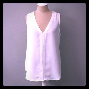 Banana Republic White Sleeveless V-Neck Blouse NWT